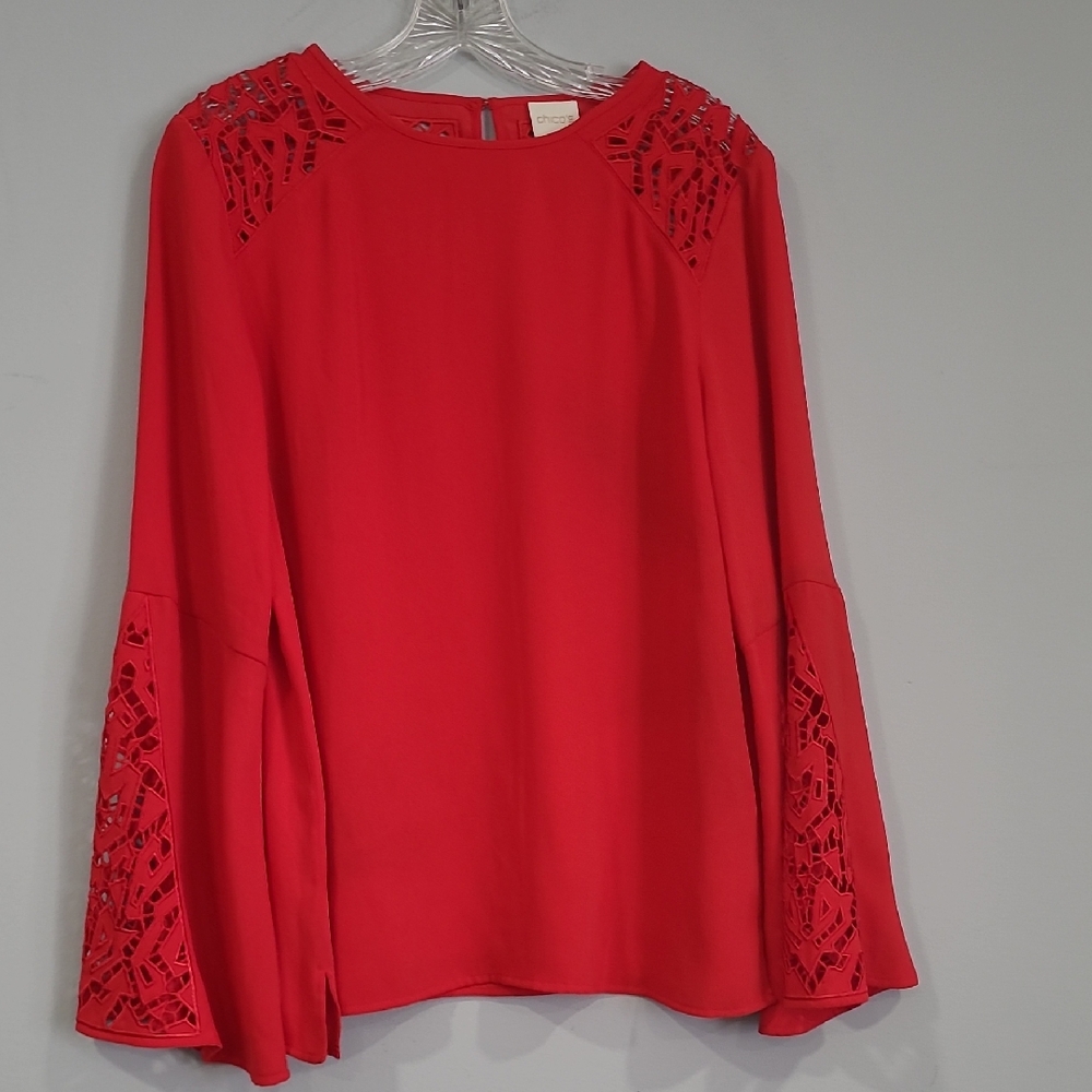 Chico'sVibrant FloryRed Lace Cut Out Detail Bell Sleeve Blouse Sz 1 Evening Out